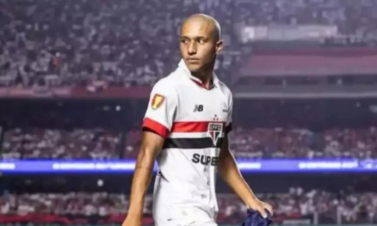 Torcida do São Paulo se mobiliza após atuação de Henrique Carmo e possível empréstimo ao PSV - Imagem do artigo