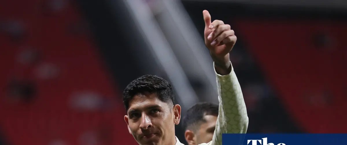 Mercado agitado: West Ham libera Edson Álvarez e mira novos reforços; Bournemouth, Leeds e Forest também se mexem - Imagem do artigo