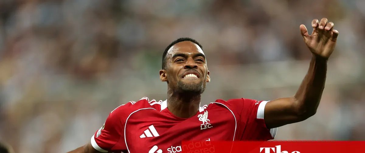 Liverpool aproveita expulsão, vence Newcastle fora de casa e mantém 100% na Premier League - Imagem do artigo