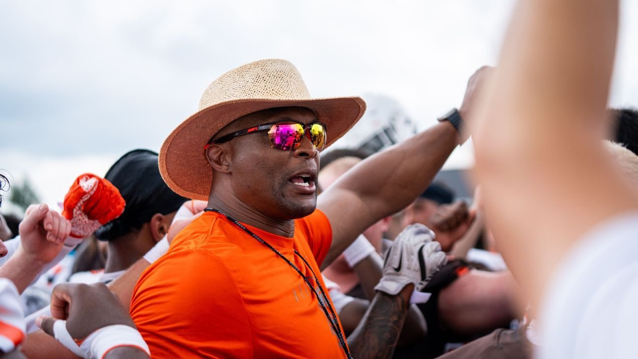 Celebridades dos gramados assumem universidades: Eddie George lidera nova onda de técnicos sem trajetória tradicional - Imagem do artigo