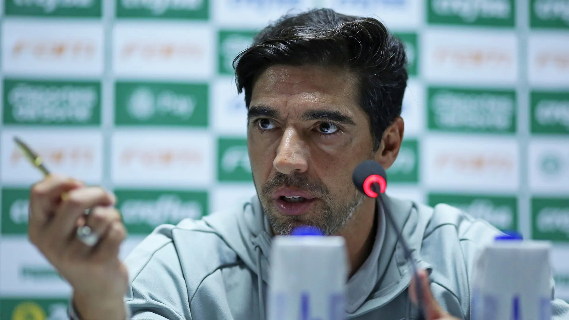Craque Neto defende permanência de Abel Ferreira e critica vaias da torcida do Palmeiras - Imagem do artigo