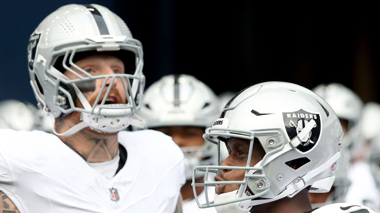 Gestos obscenos de Geno Smith e Maxx Crosby contra torcedores chamam atenção em amistoso da NFL - Imagem do artigo
