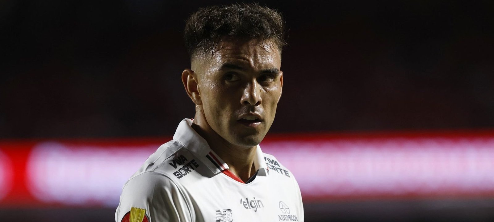 Enzo Díaz confirmado contra a LDU e lidera estatísticas do São Paulo no Brasileirão 2025 - Imagem do artigo