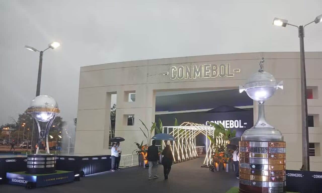 Conmebol resiste à proposta da CBF para ampliar vagas diretas do Brasil na Libertadores - Imagem do artigo