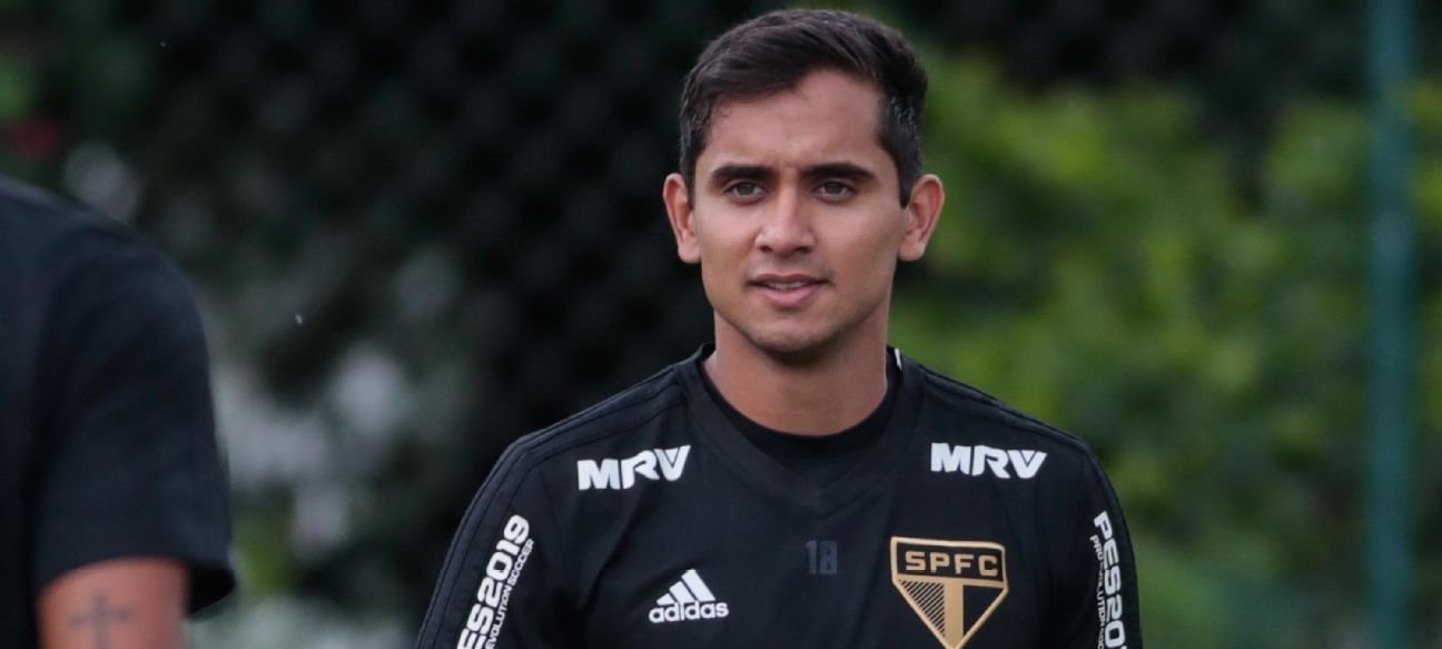Everton Felipe revela bastidores turbulentos e admite fracasso no São Paulo FC - Imagem do artigo