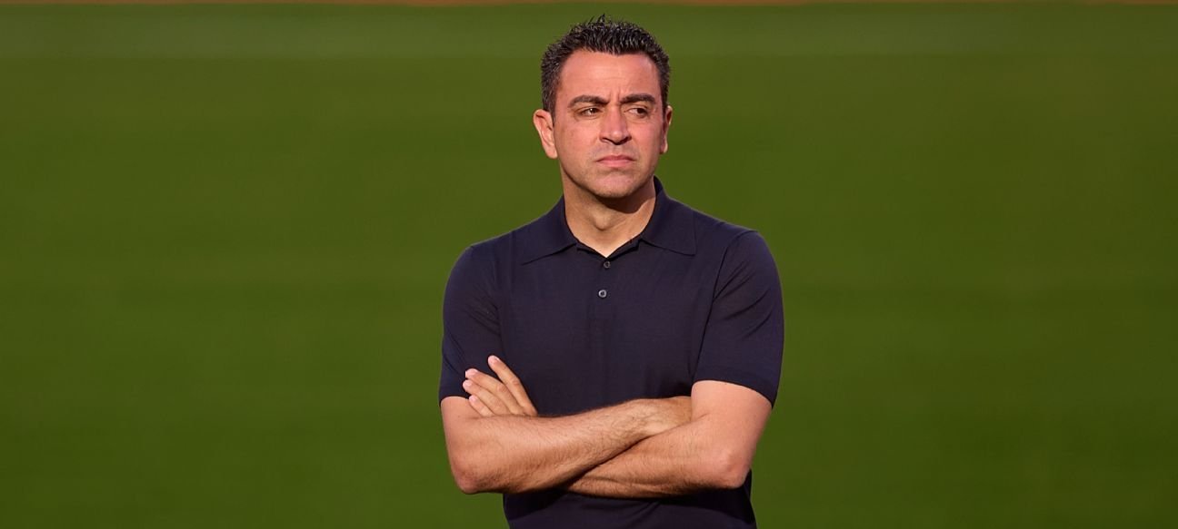 Xavi se mostra disposto a comandar o Manchester United caso Amorim seja demitido - Imagem do artigo