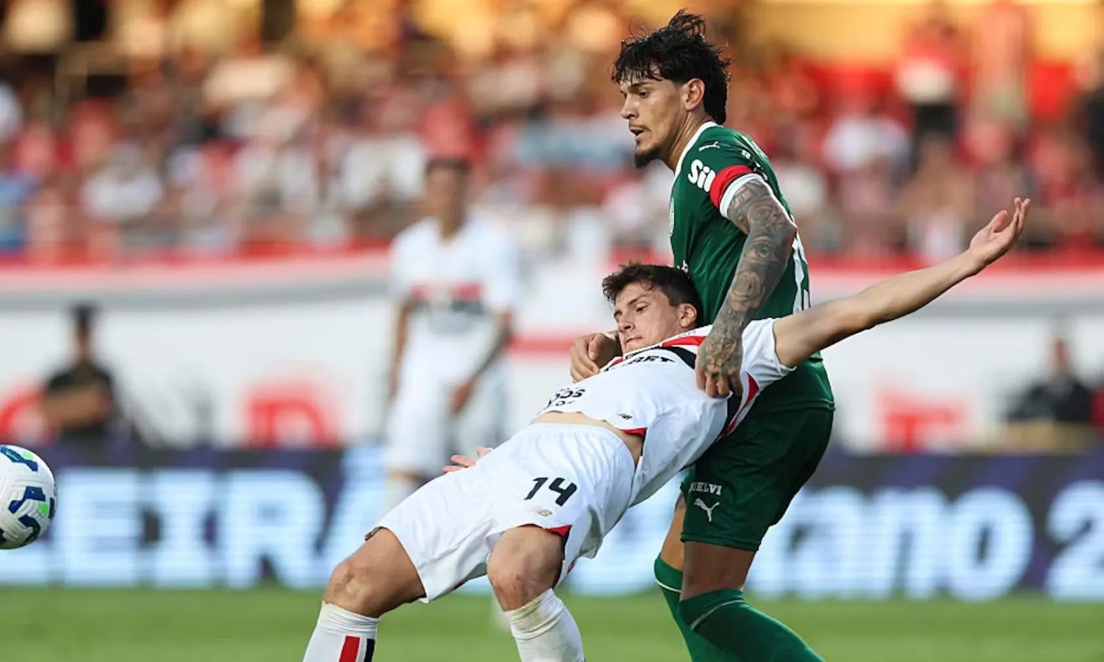 Jornalista critica VAR e árbitro Ramon Abatti Abel após áudio de clássico entre São Paulo e Palmeiras - Imagem do artigo