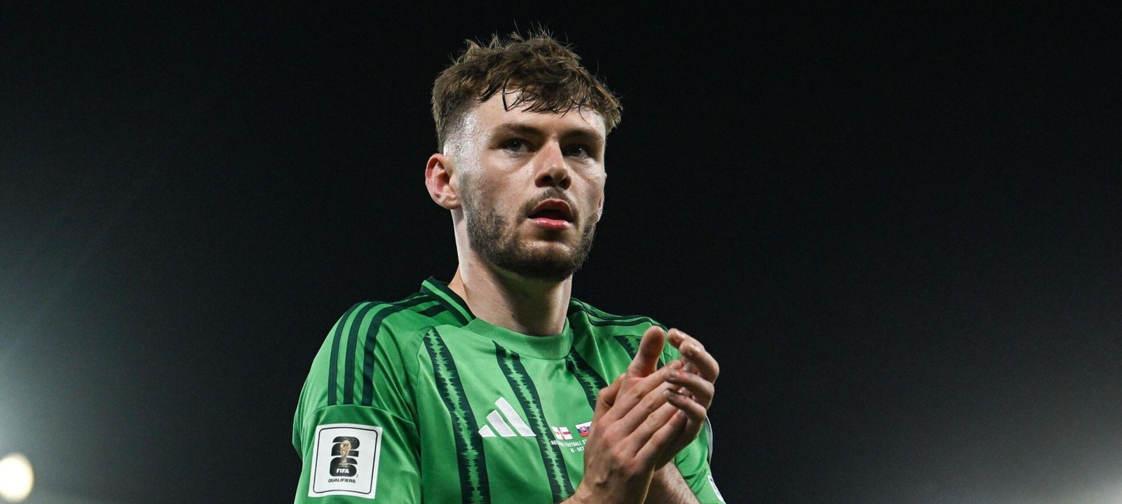 Suspensão de Conor Bradley desfalca Irlanda do Norte contra Alemanha nas Eliminatórias - Imagem do artigo original
