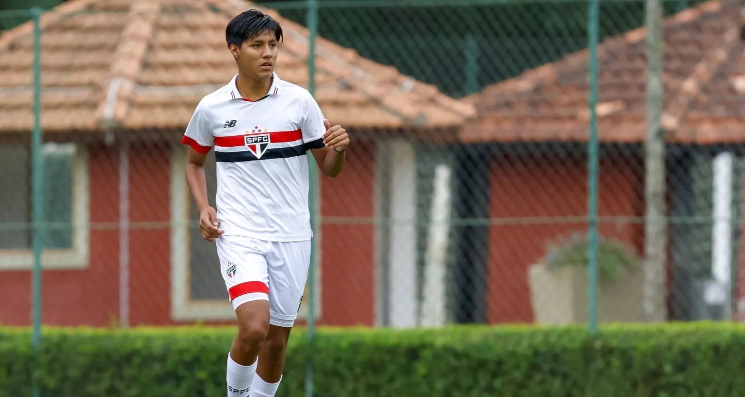 Promessa do São Paulo disputará Copa do Mundo Sub-17 pela Bolívia após 38 anos de espera - Imagem do artigo