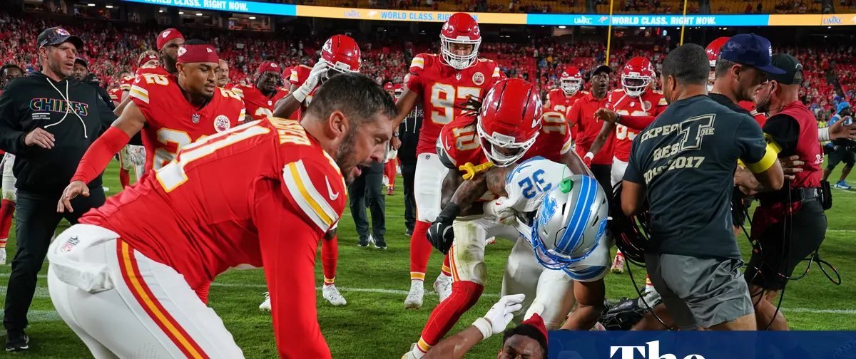 Briga “infantil” entre Lions e Chiefs termina com JuJu Smith-Schuster sangrando após derrota de Detroit - Imagem do artigo