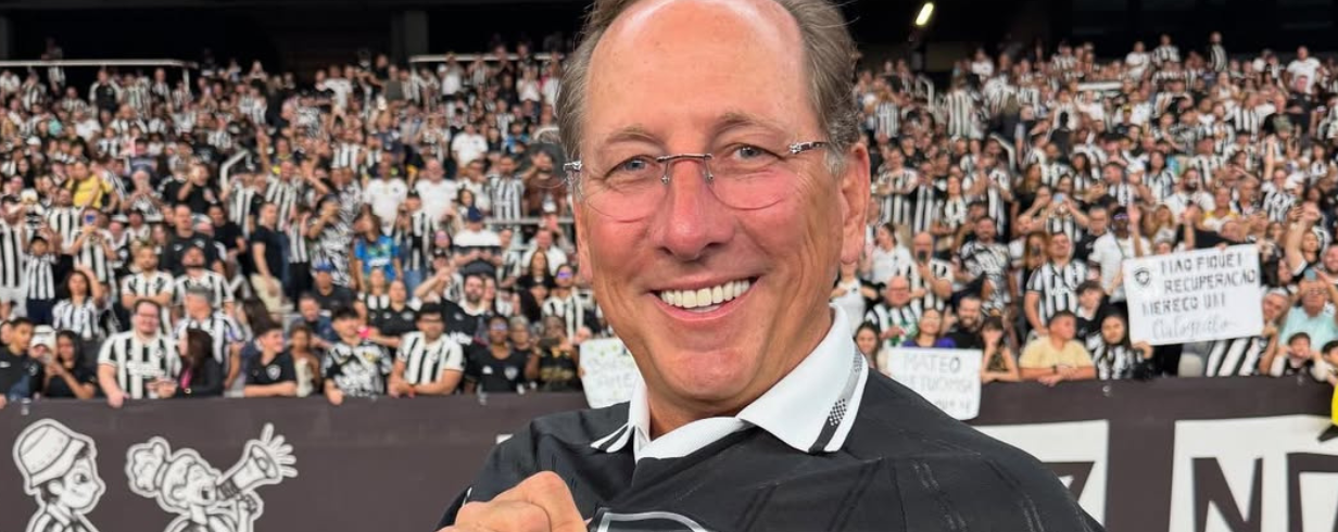 Justiça derruba reunião que levaria ativos do Botafogo às Ilhas Cayman, mas Textor segue no comando da SAF - Imagem do artigo